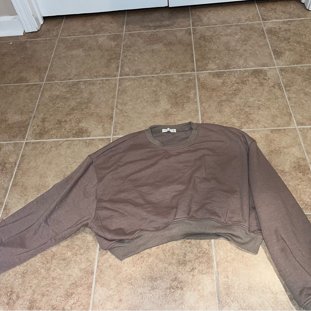 Active USA Brown Crewneck Sweater
